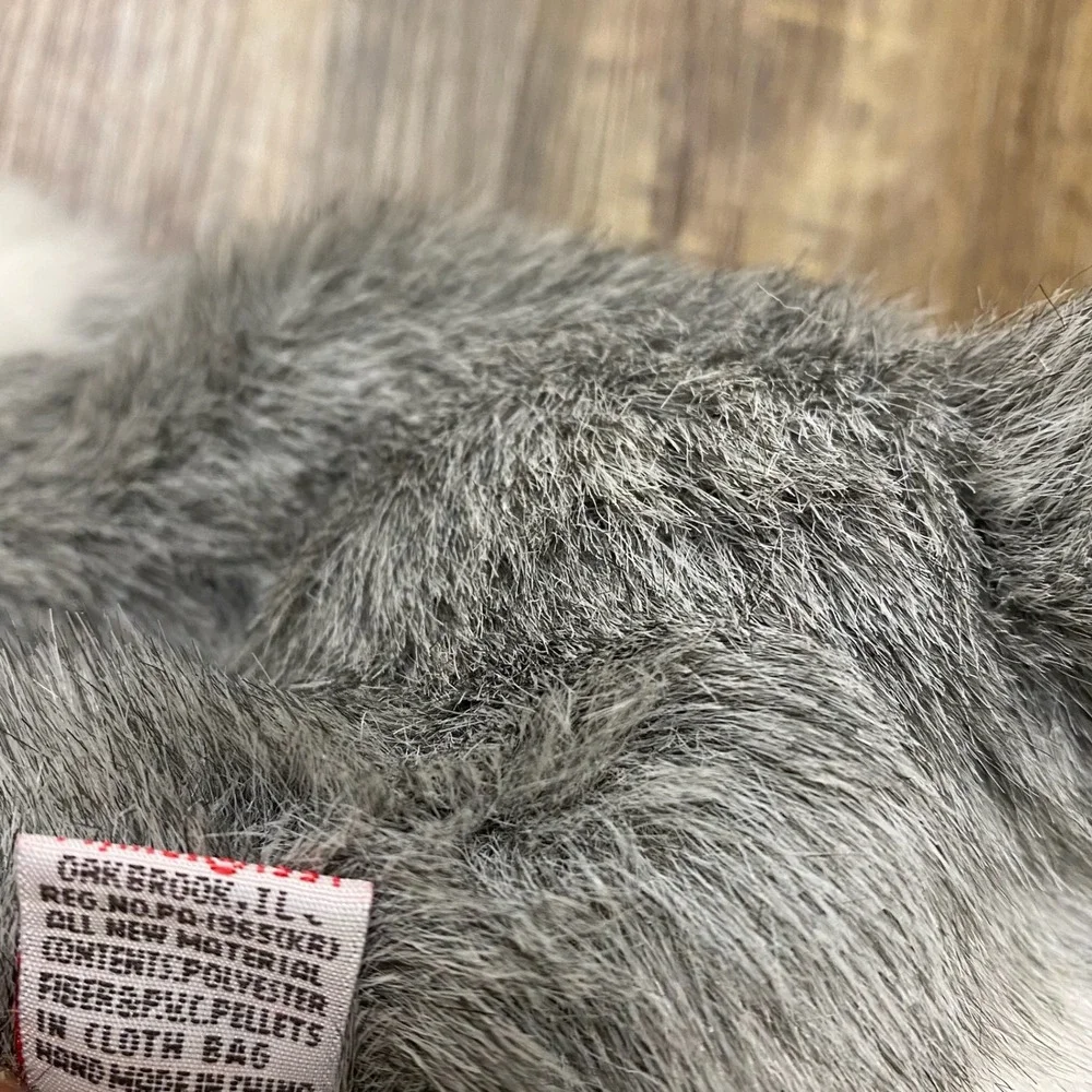 Ty Classic Dakota‎ Husky Dog Plush Grey White Retired 2001 Stuffed Animal w/tags